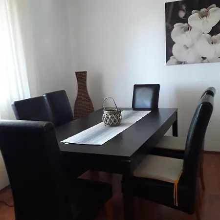 Сasa de vacaciones Holiday Home Apartman Beli 1 By Interhome Vinistina